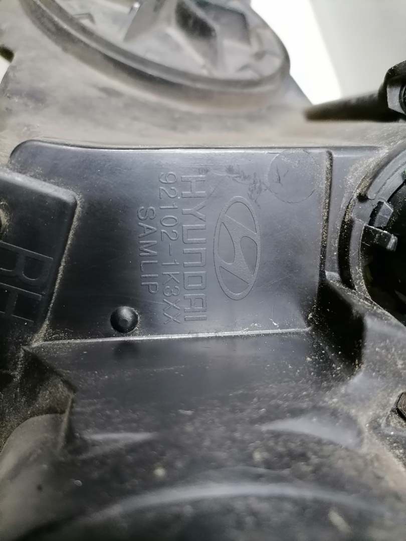 Hyundai IX20 original Scheinwerfer vorn rechts Halogen Bj.2011